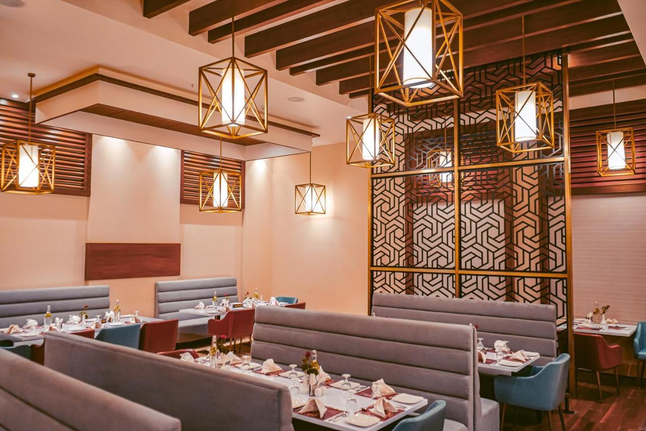 Hotel Avinash International Jagdalpur ภายนอก รูปภาพ