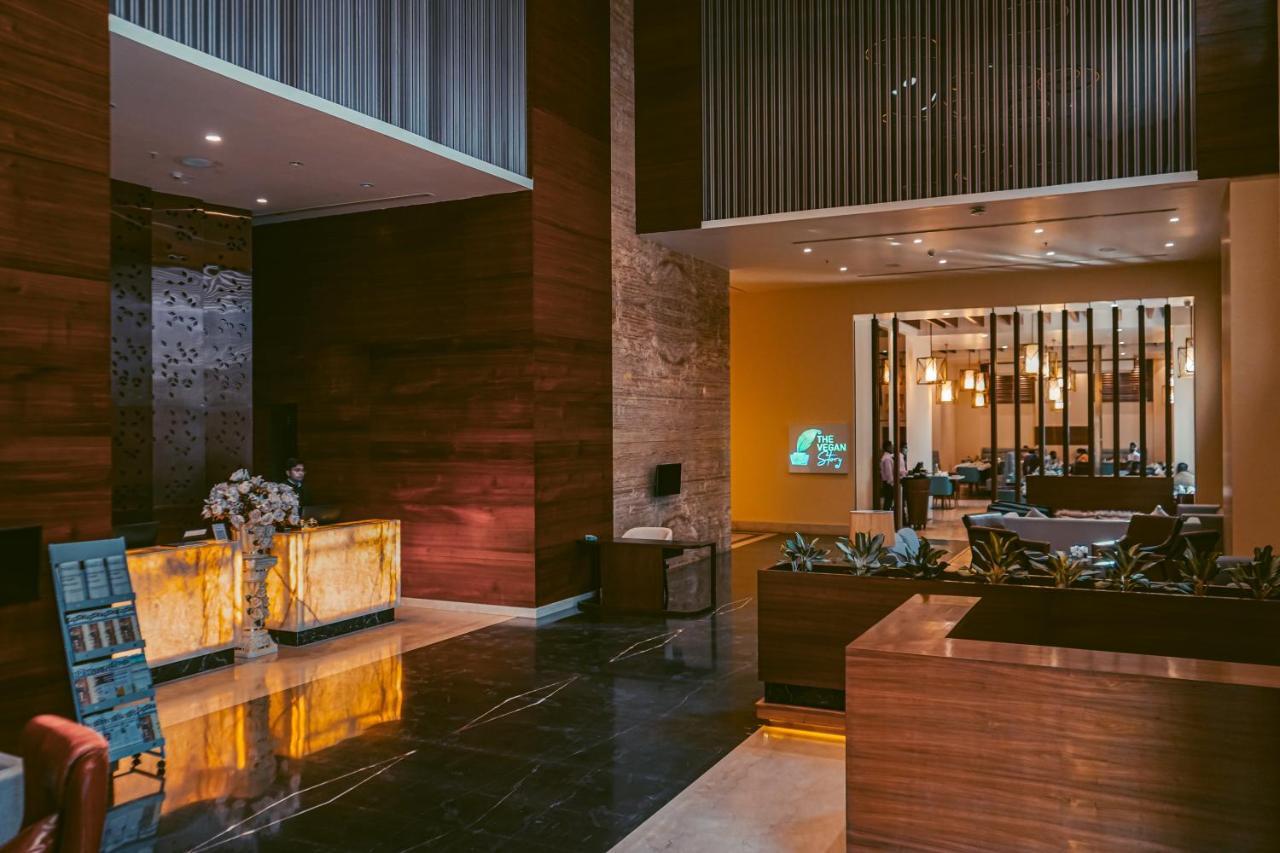 Hotel Avinash International Jagdalpur ภายนอก รูปภาพ