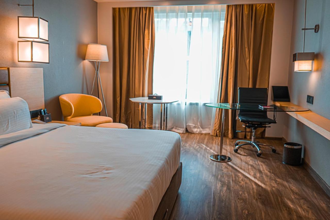 Hotel Avinash International Jagdalpur ภายนอก รูปภาพ
