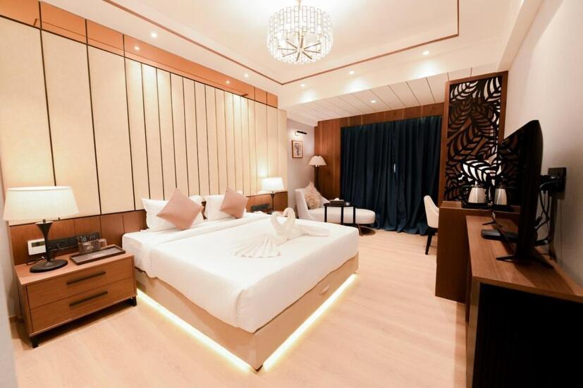 Hotel Avinash International Jagdalpur ภายนอก รูปภาพ